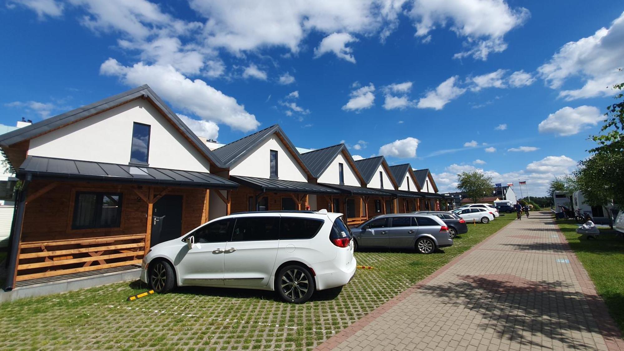 Camping Klif-Nowe Klimatyzowane Domki, 400M Od Centrum Rewala, 30M Od Morza Trzesacz Ngoại thất bức ảnh