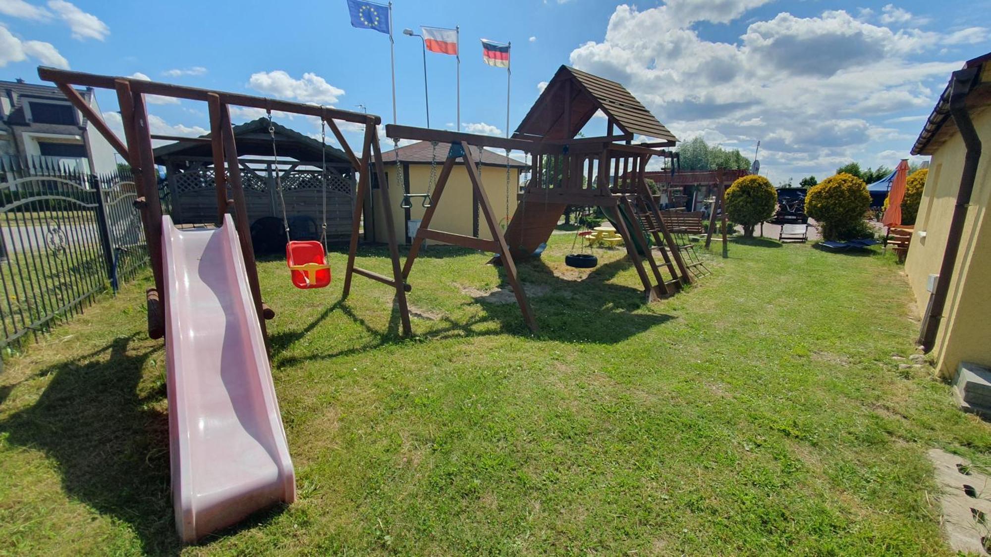 Camping Klif-Nowe Klimatyzowane Domki, 400M Od Centrum Rewala, 30M Od Morza Trzesacz Ngoại thất bức ảnh