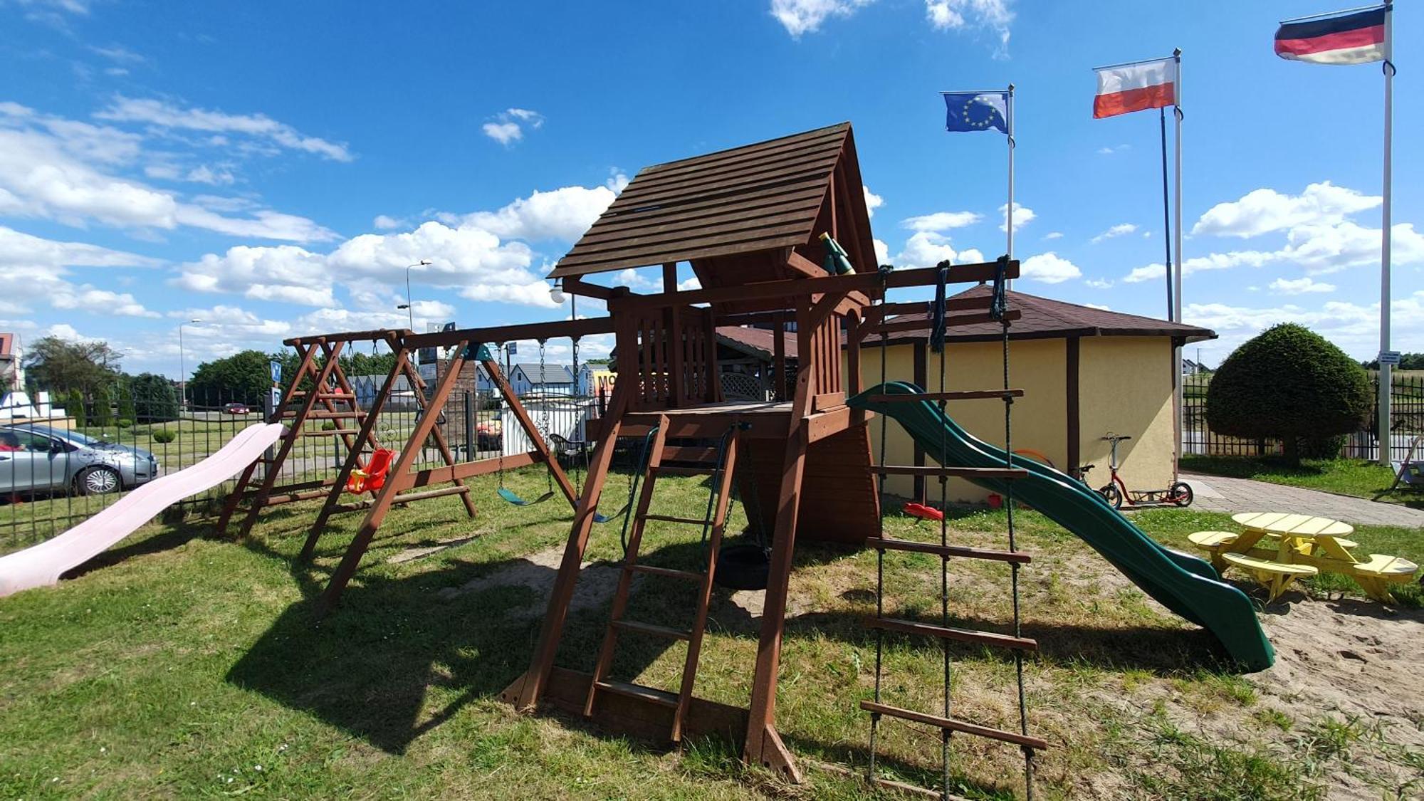Camping Klif-Nowe Klimatyzowane Domki, 400M Od Centrum Rewala, 30M Od Morza Trzesacz Ngoại thất bức ảnh